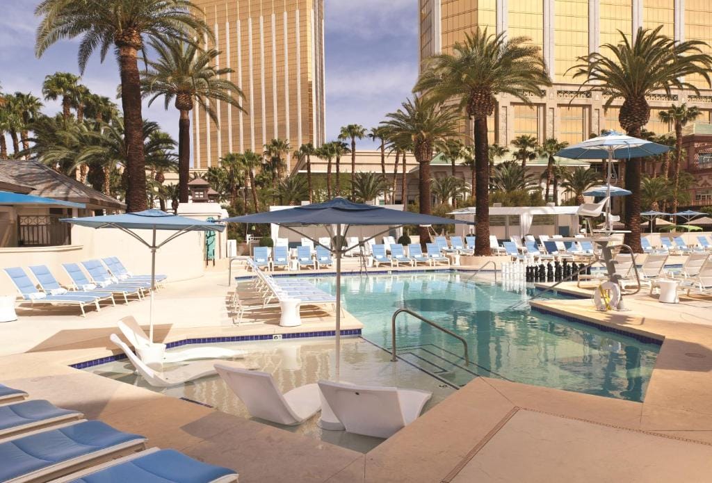 delano las vegas at mandalay bay las vegas hotels for gays las vegas pool