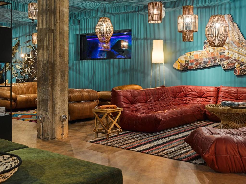 25hours Hotel The Trip Frankfurt Hotels for Gays Frankfurt Couch