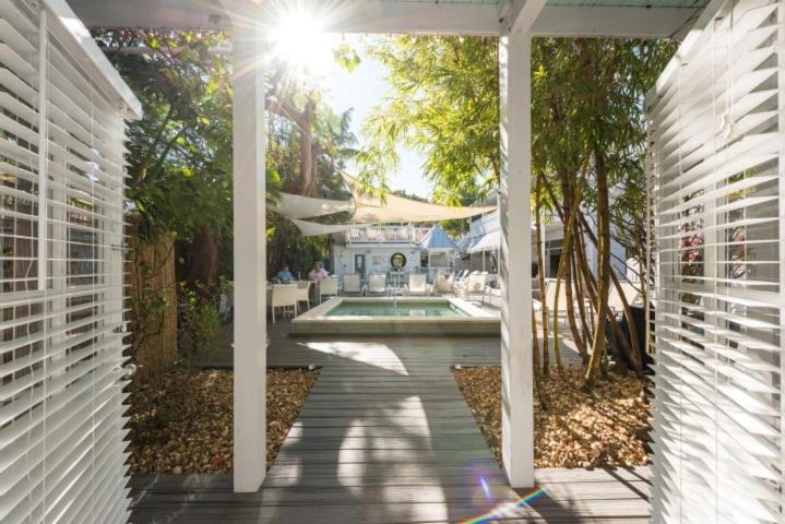 Hotels for Gays USA Key West Alexander's Gay Lesbian Guesthouse Outside