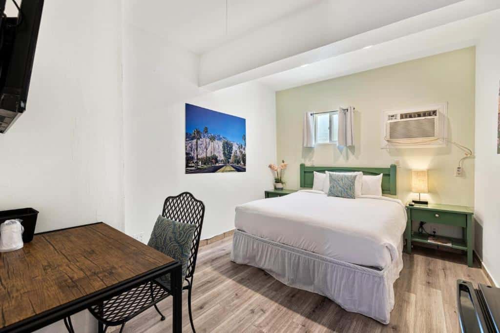 The Inn at Palm Springs Hotels for Gays Palm Springs