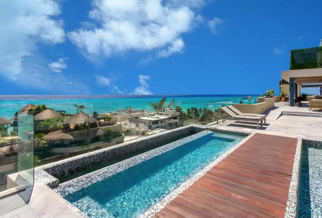 Singular by Andiani Travel Hotels for Gays Playa del Carmen